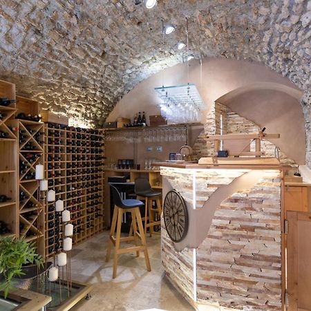 Casa Orsini, B&B And Winery 몬테로톤도 외부 사진