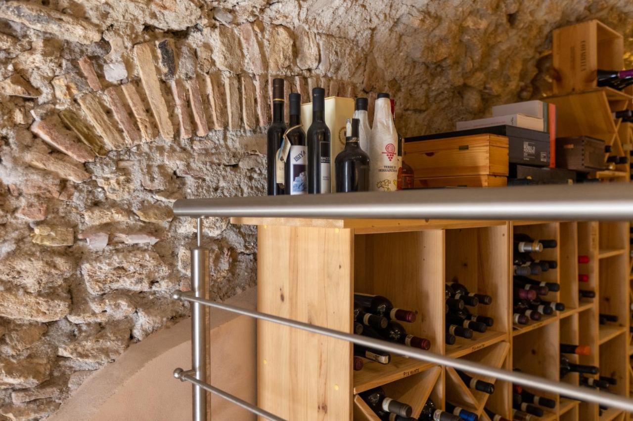 Casa Orsini, B&B And Winery 몬테로톤도 외부 사진