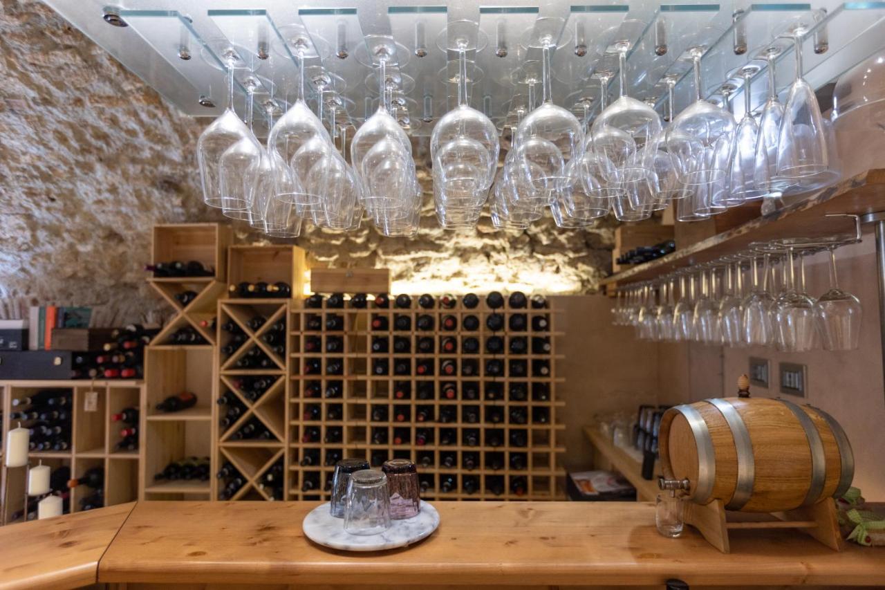 Casa Orsini, B&B And Winery 몬테로톤도 외부 사진